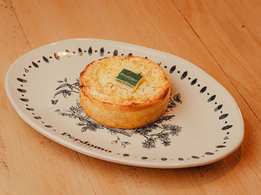 Torta Individual Carne de Panela