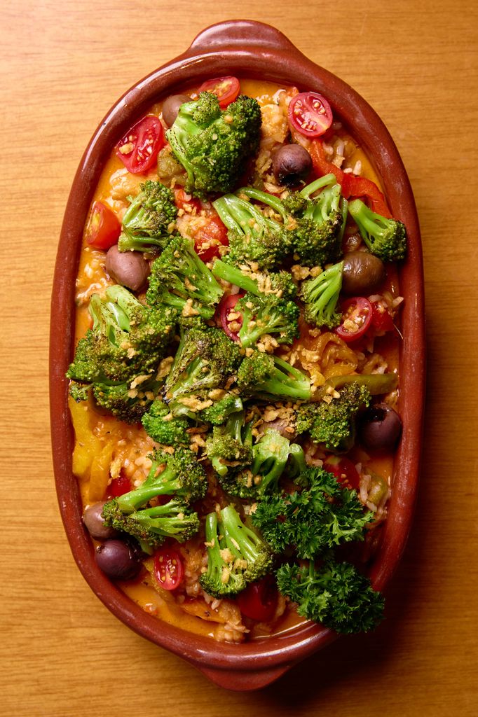 df4be6fa68c2a15b8c1e103769b3a5a65ddf7d91a351878a2756c4972a2cb878