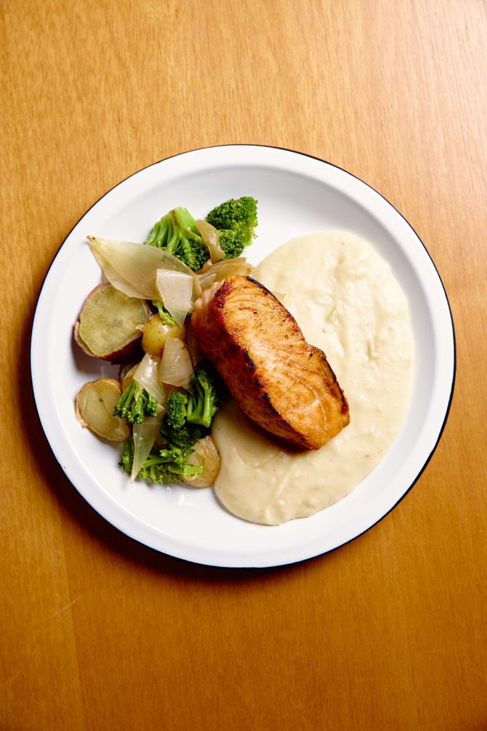 Salmão Grelhado + 2 Acompanhamentos